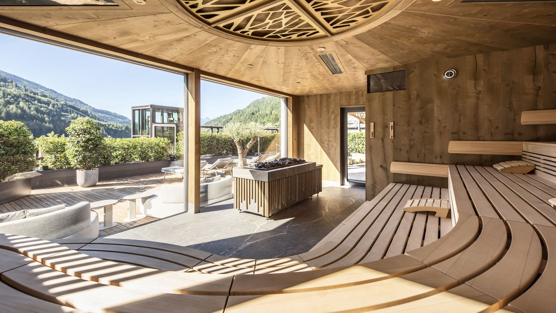Relax in a hotel with a sauna near Meran
