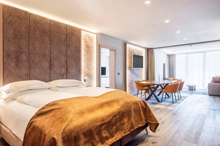 Das Hotel mit Whirlpool und Sauna im Zimmer in Südtirol Das Hotel mit Whirlpool und Sauna im Zimmer in Südtirol