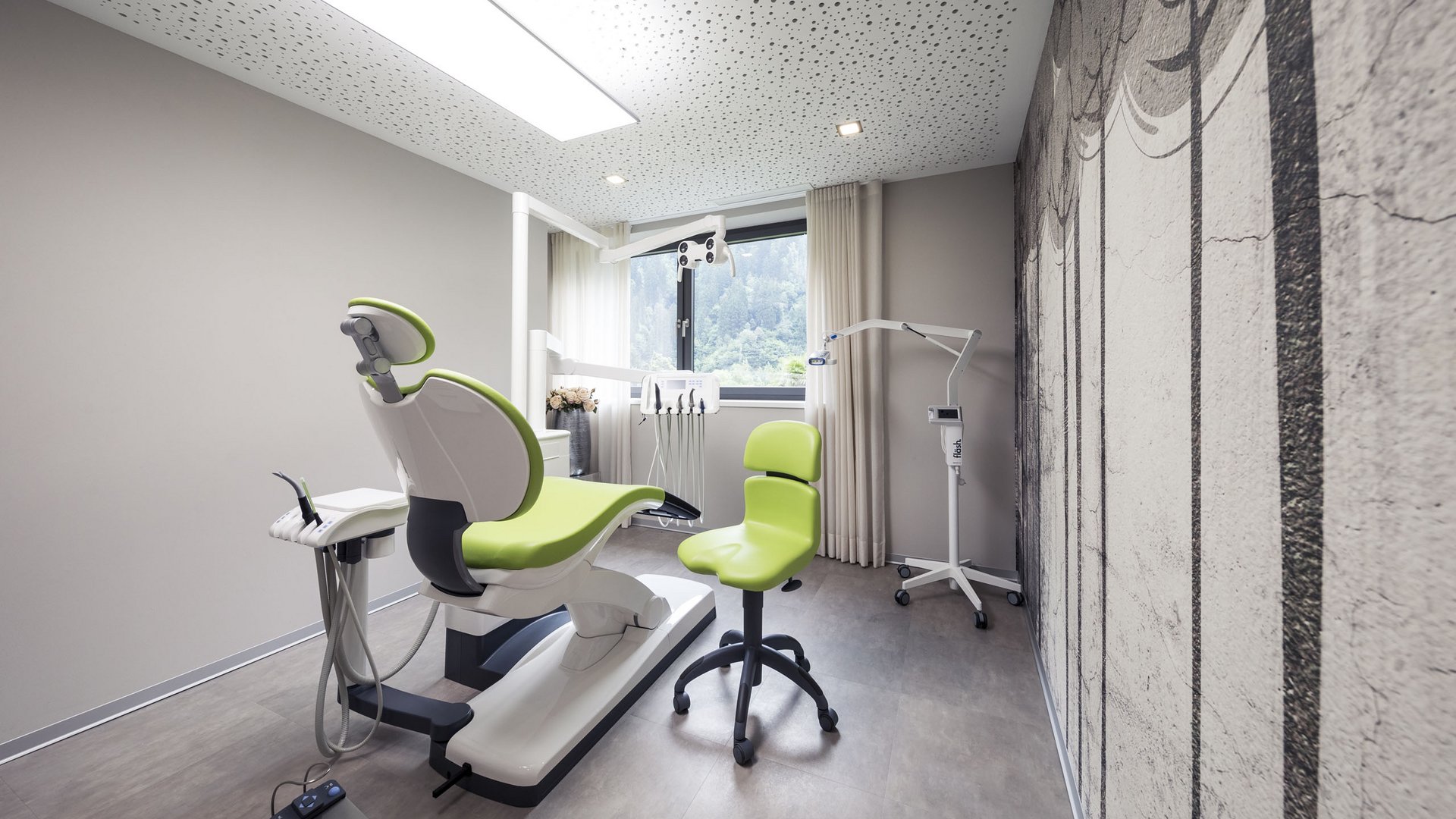 Professional dental treatments at the Quellenhof