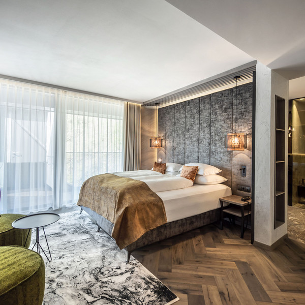 Clichés du Luxury Resort
