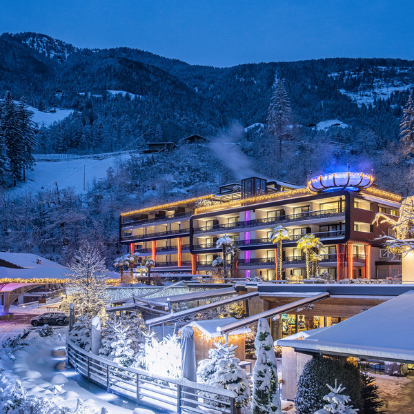 Clichés du Luxury Resort