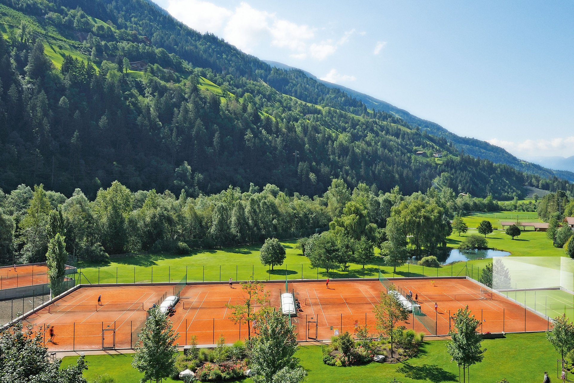 Tennis in vacanza vicino Merano al Quellenhof Passeier