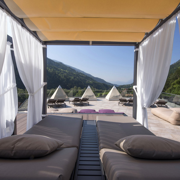 Clichés du Luxury Resort